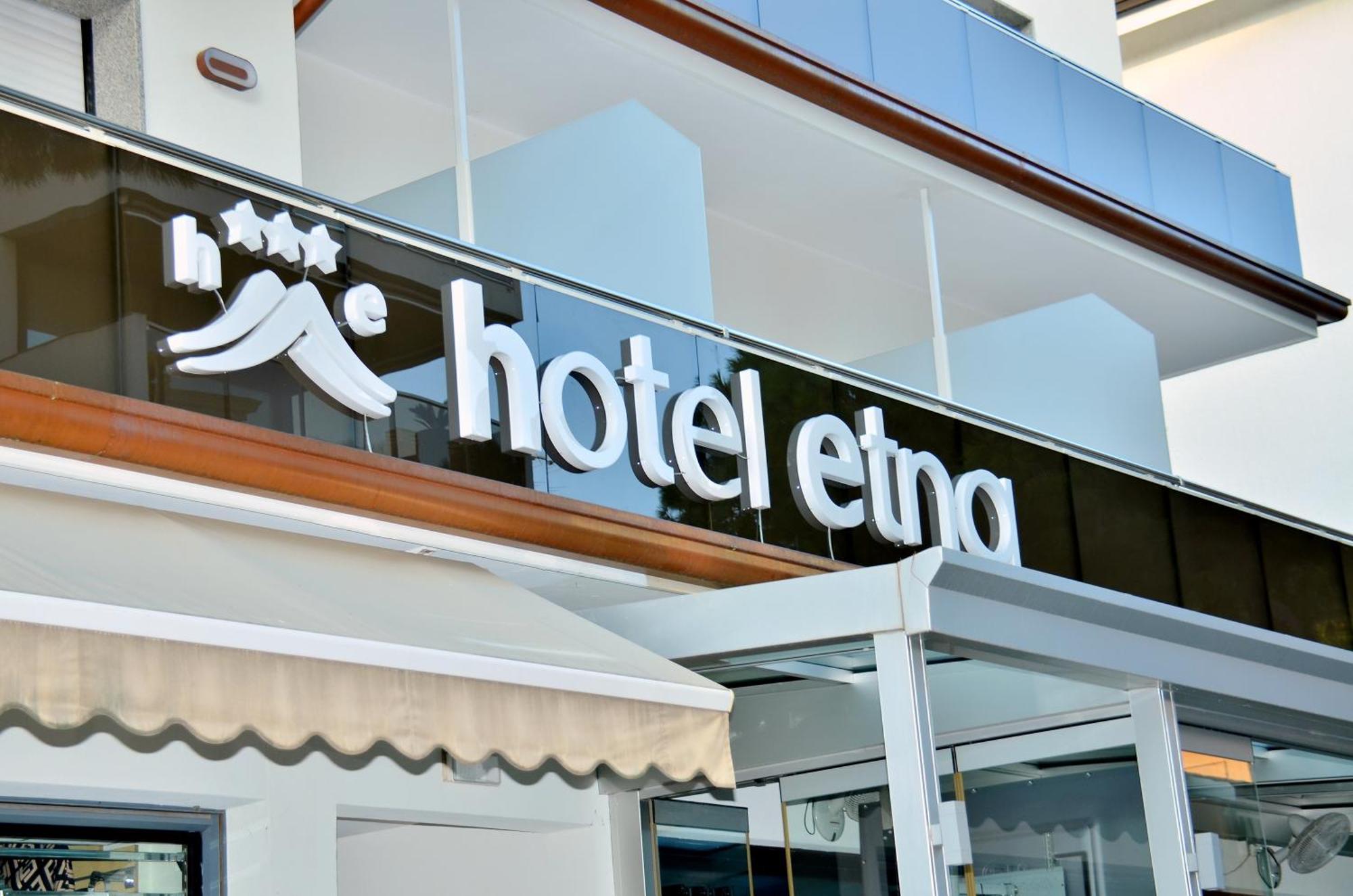 Hotel Etna Lignano Sabbiadoro Dış mekan fotoğraf