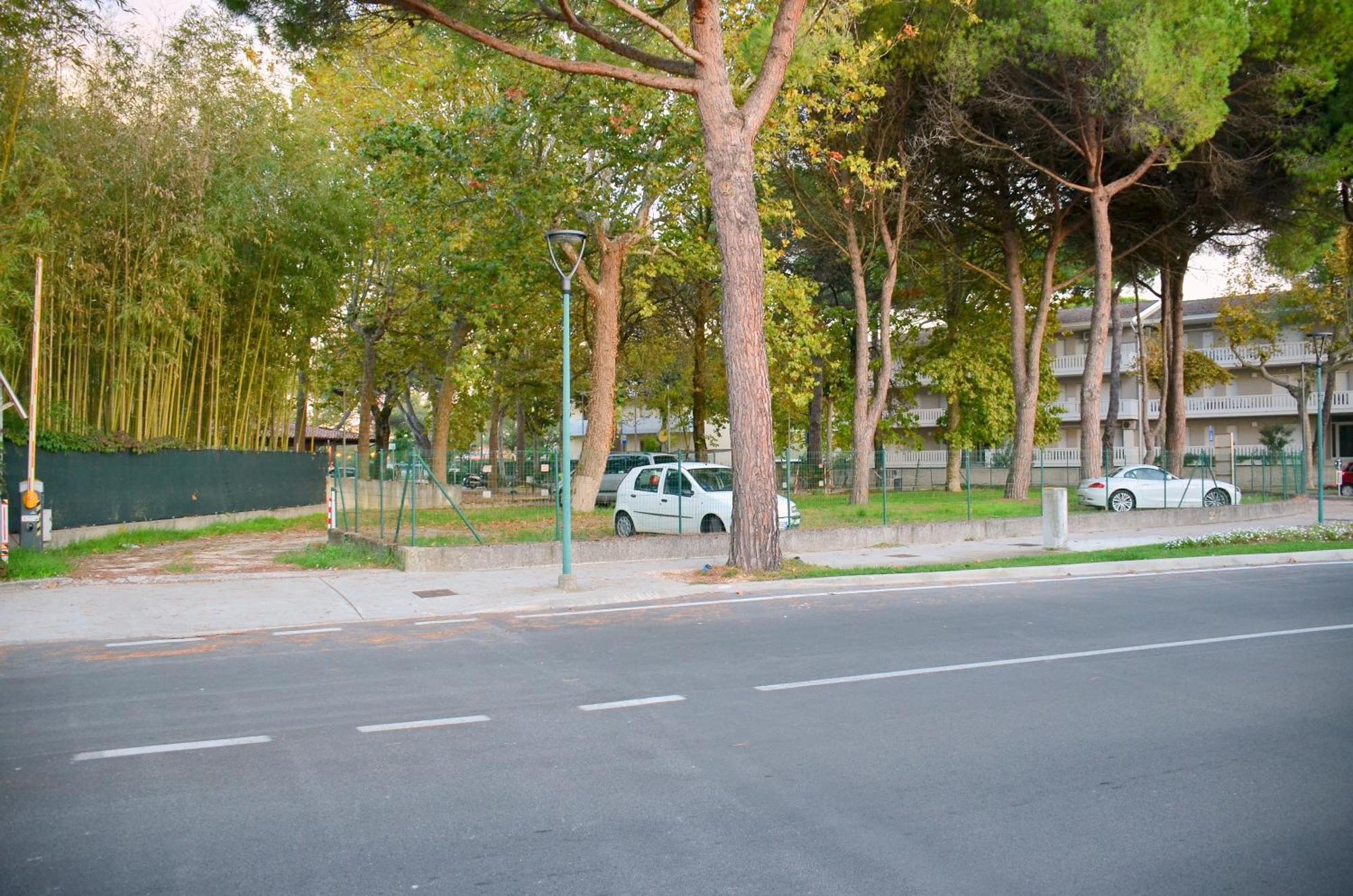 Hotel Etna Lignano Sabbiadoro Dış mekan fotoğraf