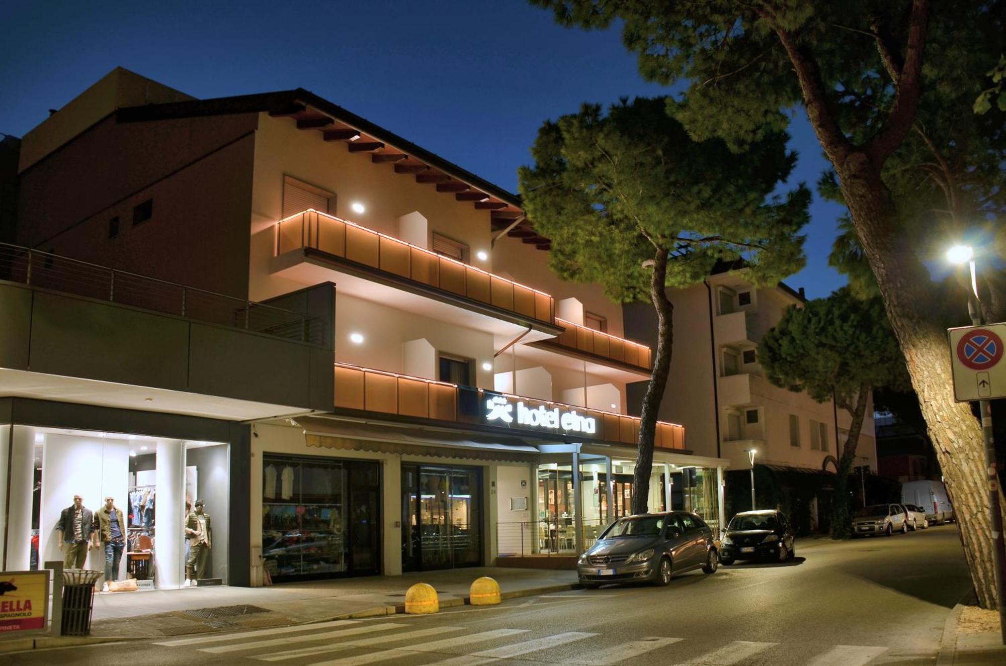 Hotel Etna Lignano Sabbiadoro Dış mekan fotoğraf