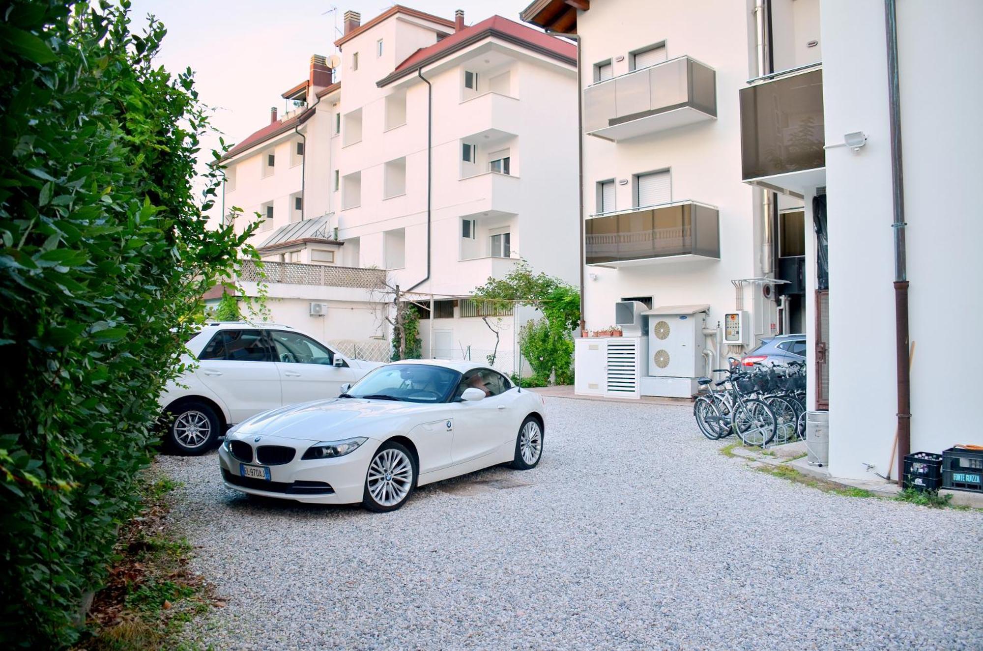 Hotel Etna Lignano Sabbiadoro Dış mekan fotoğraf