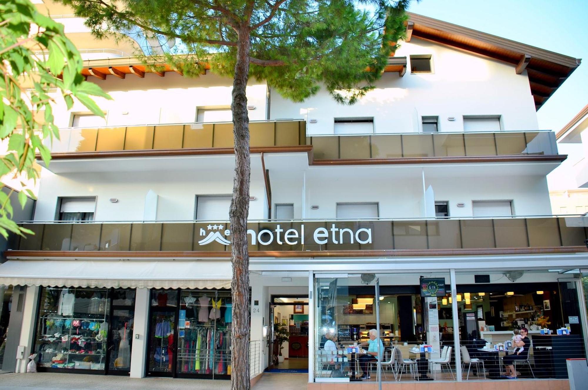 Hotel Etna Lignano Sabbiadoro Dış mekan fotoğraf