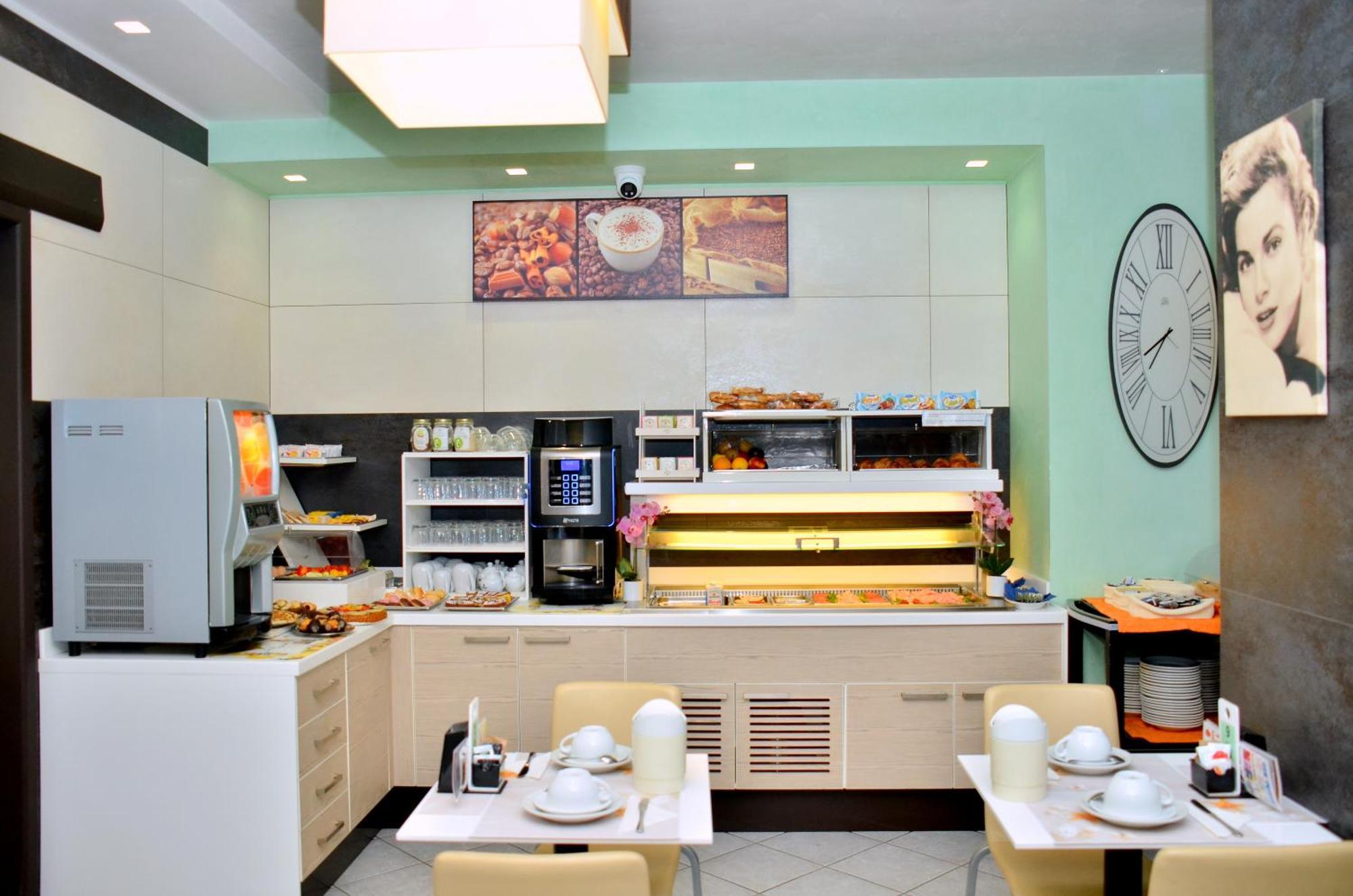 Hotel Etna Lignano Sabbiadoro Dış mekan fotoğraf